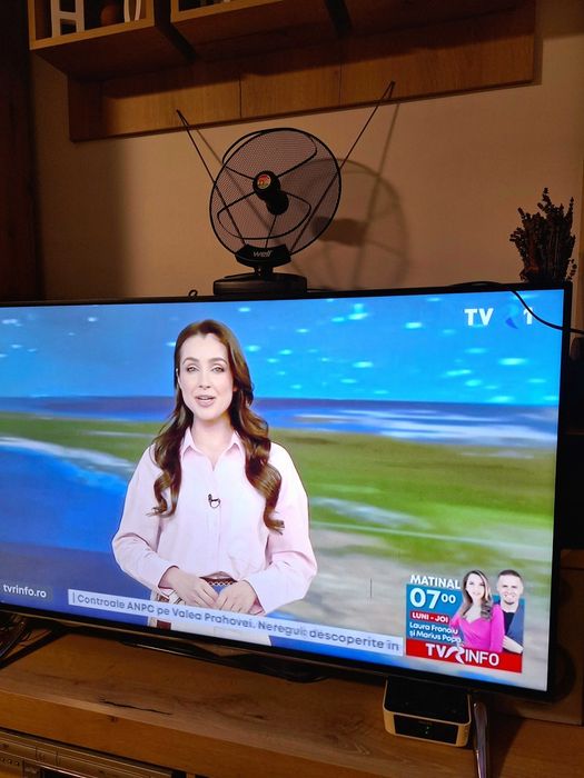 camping Antentă Tv digitală Well DVB-T/DVB-T2/DAB + VHF UHF FM analog