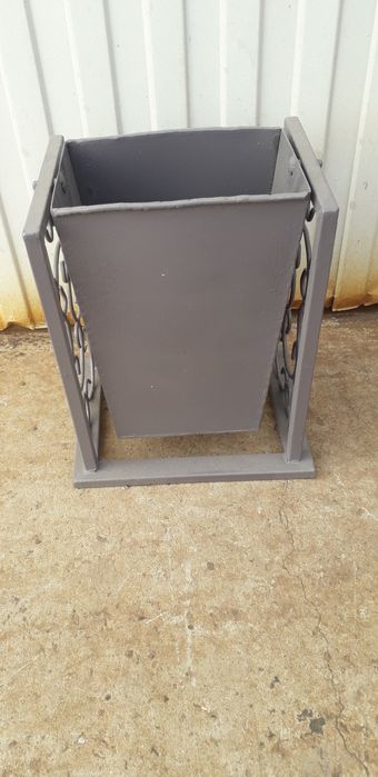 Контейнер для мусора урна