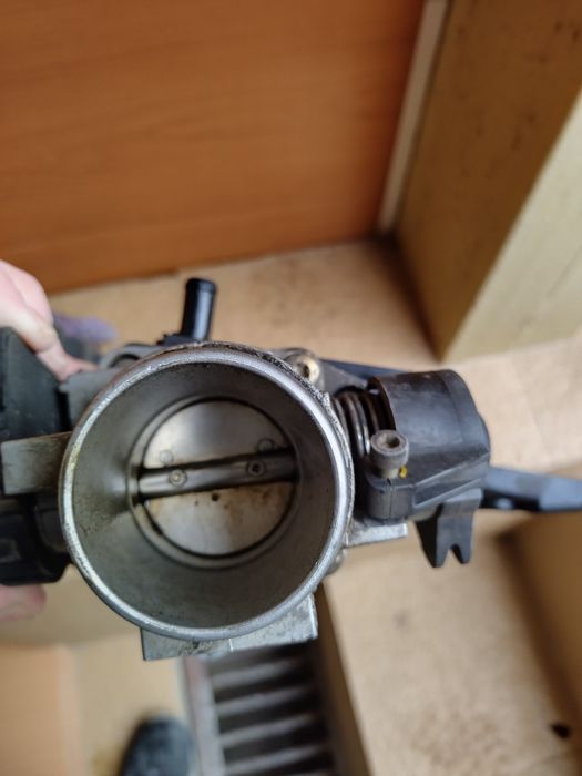 Дросел клапа за Фиат брава