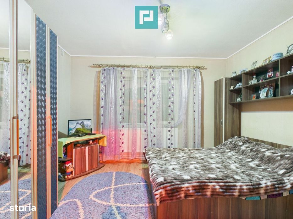 Casă cu 3 camere și teren de 700 mp în Cermei