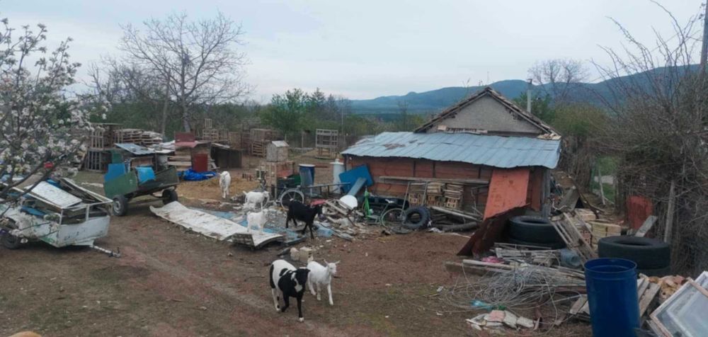 Продава се Къща в Търговище, Вилна зона - 20 кв.м за 969 €/кв.м - Снимка #2