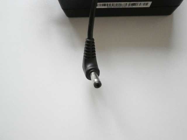 Зарядно лаптоп ASUS