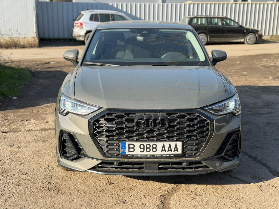 Vand Audi Q3 SportBack 2024 2.0 tdi- 200cp ,AVARIAT !!!