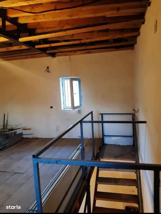 Casa semifinisata cu teren, strada Slatinioara, Petrosani, comision 0!