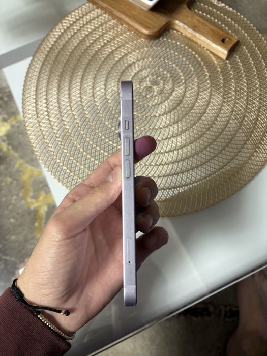 Iphone 14……………,,