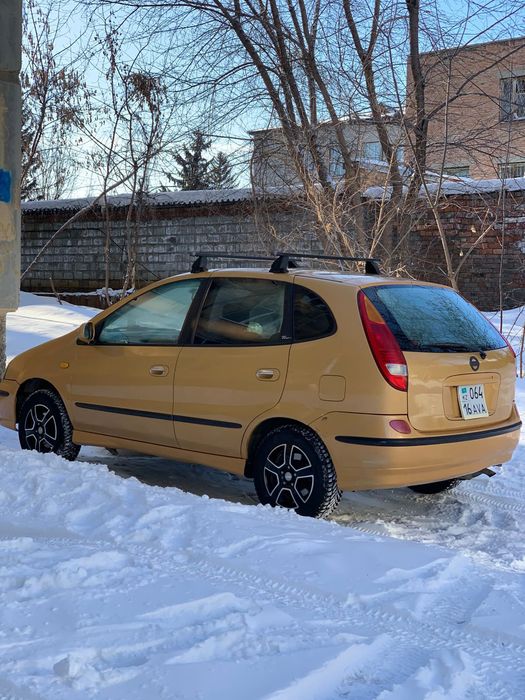 Продам Ниссан Тино 1999