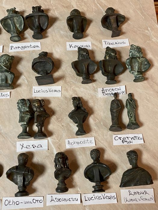 Реплики на бронзови бюстове