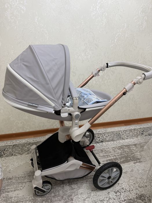 Продаю коляску. Очень красивая