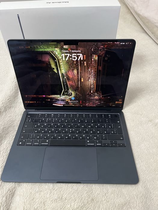 Продам MacBook Air