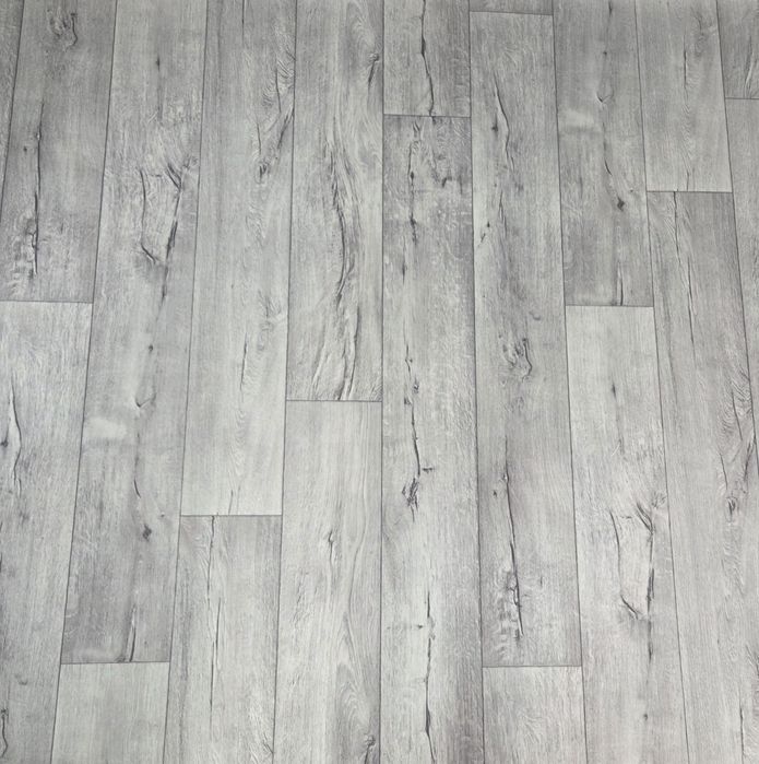 Продам линолеум (2×3)