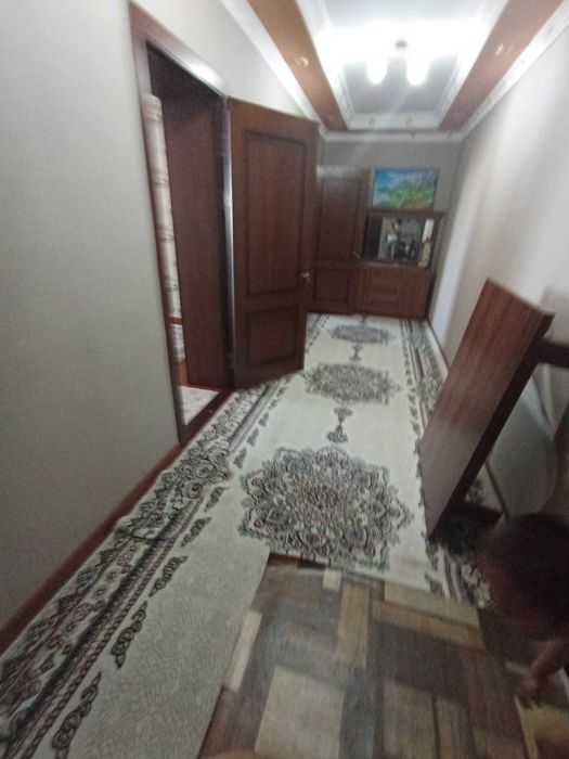 80 m2 kvartira satiladi