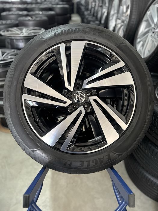 Jante Touareg R20 Nevada Original Volkswagen Goodyear de vara