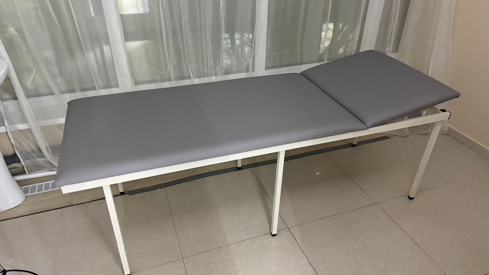 Продам кушетку для кабинета