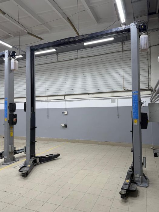 Двухстоечный подьемник для СТО