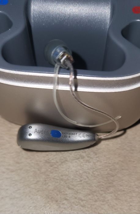 Aparat Auditiv Phonak Audeo L30-R (Sandalwood)