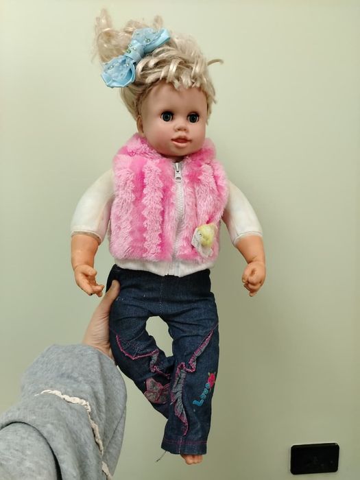 Продам кукол по 2000 срочно