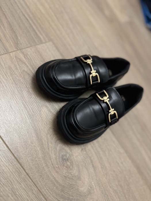 Новые лоферы zara 31 размер
