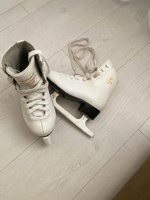 Продам  коньки для девочки