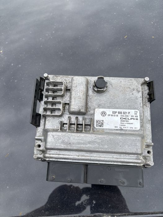 Pompa auxiliara apa seat ibiza ,audi  skoda 6j fwa,kit pornire seat ibiza ,contanct,butuc usa ,buson ,ceasuri bord,calculator ecu,calculator auziliat