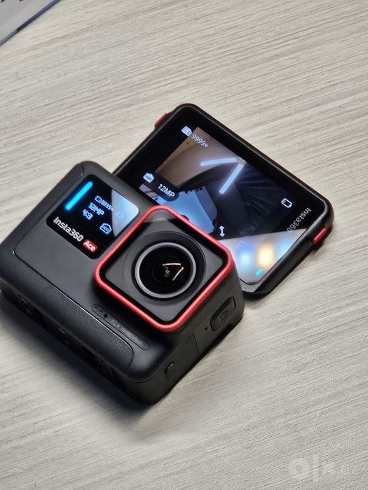 Insta360 ace ideal