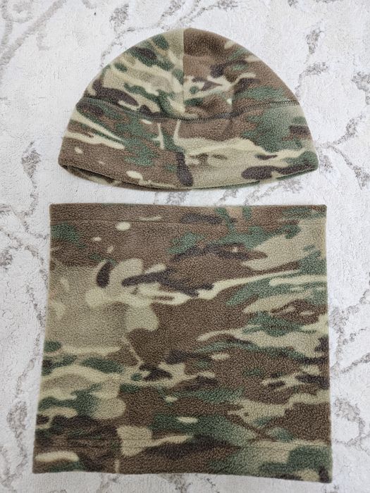 Продам шапку со снудом, берет.