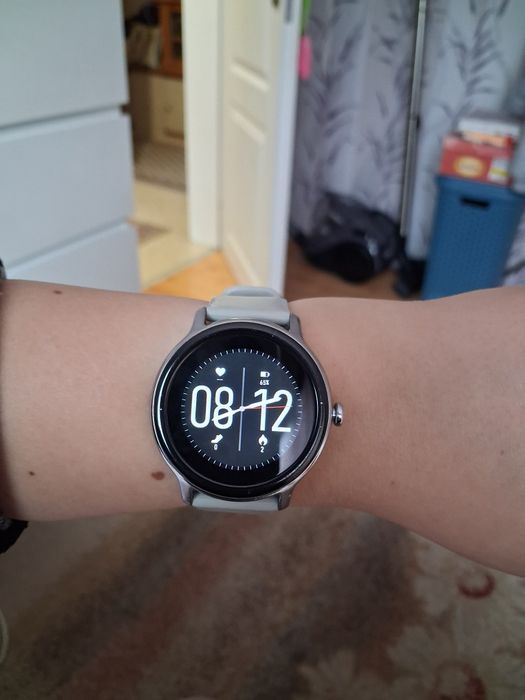 Смарт часовник Hama Fit Watch 4910 - цвят бледо сиво