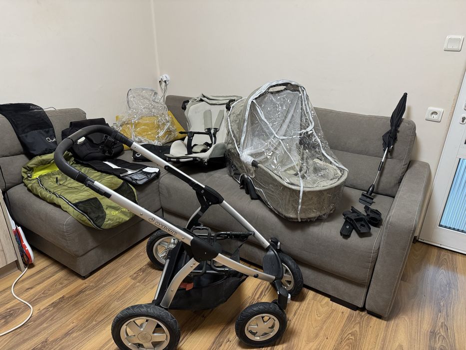 Продавам детска количка Maxi-Cosi Mura 4 2в1