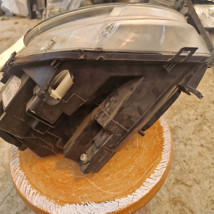 Mini Cooper 2013 ляв фар