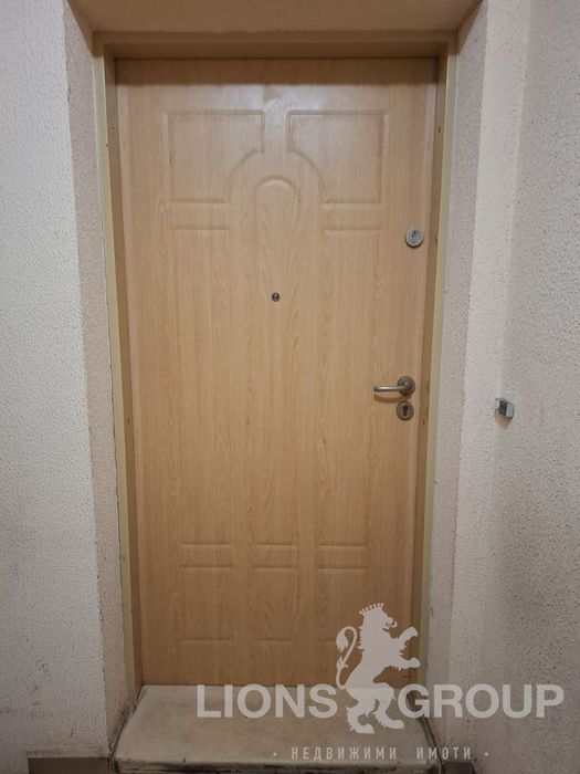 Продава се Двустаен апартамент в Варна, Левски - 88 кв.м за 1072 €/кв.м - Снимка #12