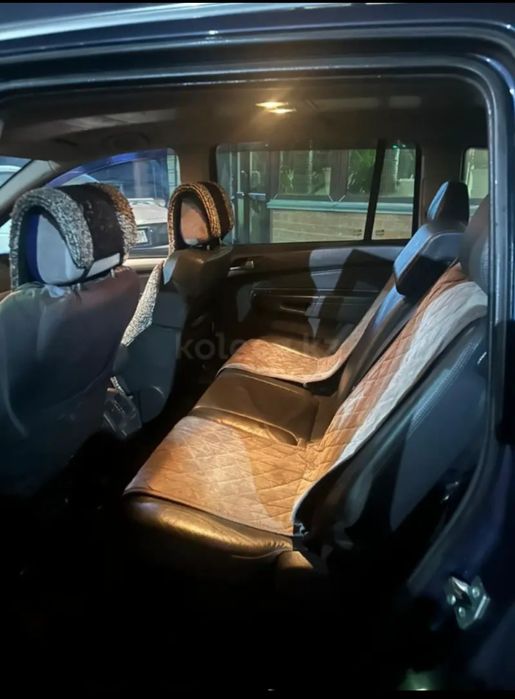 Продам Опель Зафира