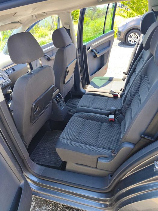 VAND VW TOURAN  2.0 tdi  BKD  140 cai din anul 2006