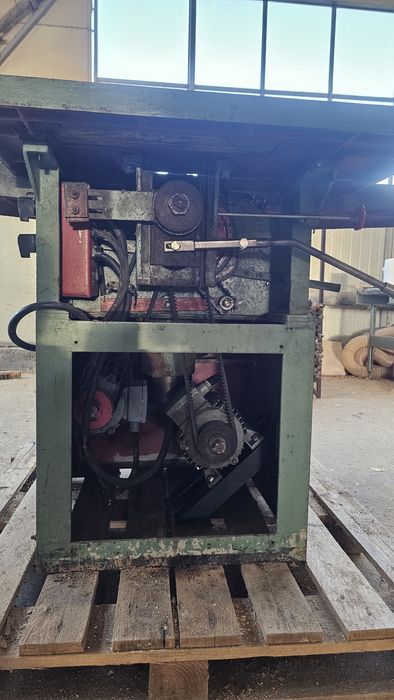 Машина 4 операционна