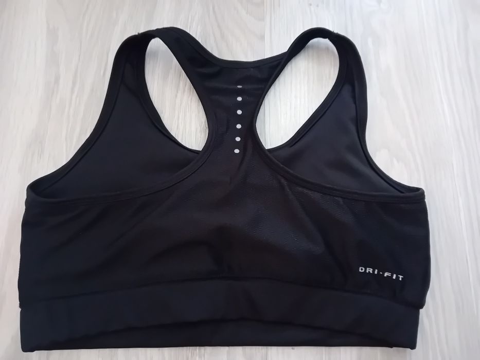 Бюстие Nike , чисто ново