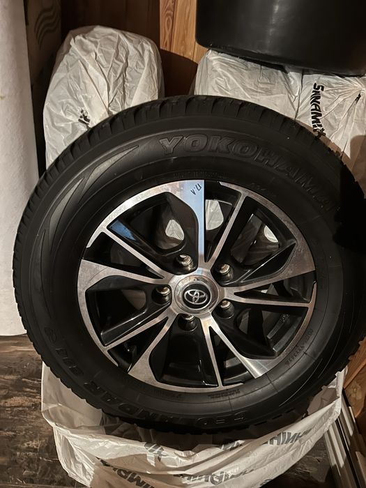 Продам шины с дисками r 18