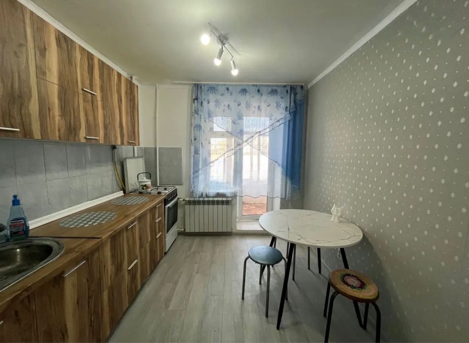 Продам 2 к. кв срочно