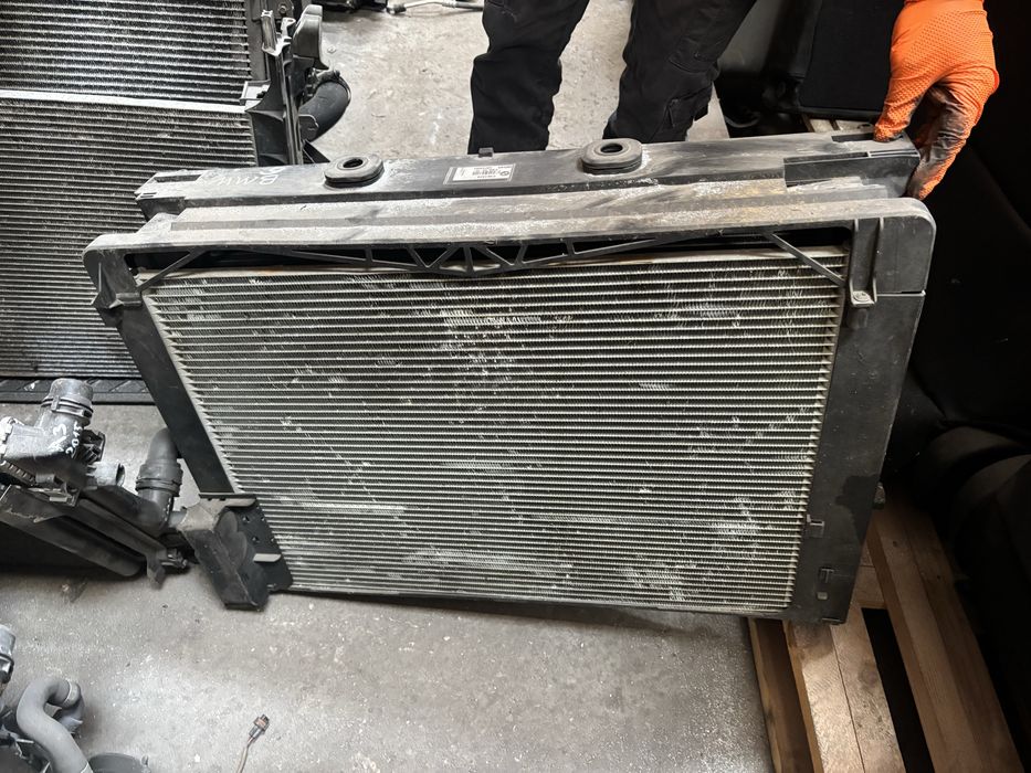 Пачка с радиатори bmw F12 6 series