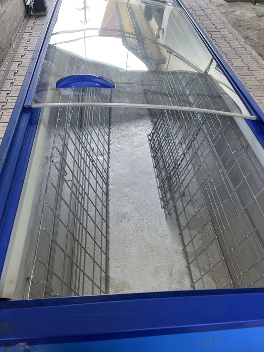 Vand vitrina de congelat AHT