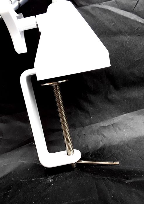 LAMPĂ profesionala de lucru cu lupta si lumina cu LEDURI NOUĂ  195 Lei