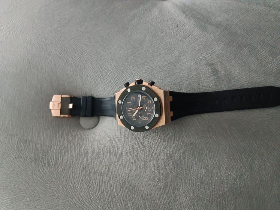 Vând ceas Emporio Time .