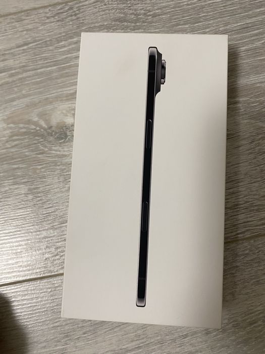 Продам айфон 17air