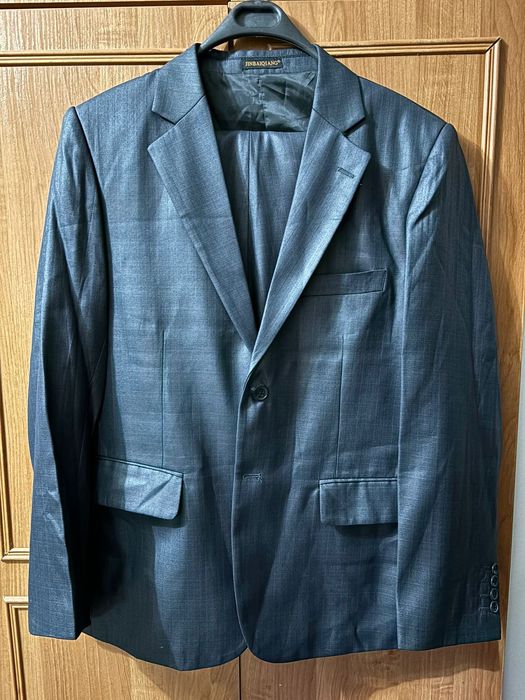 Костюмдер сатылады