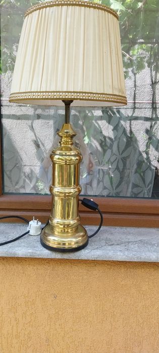 Veioza veche, alamă