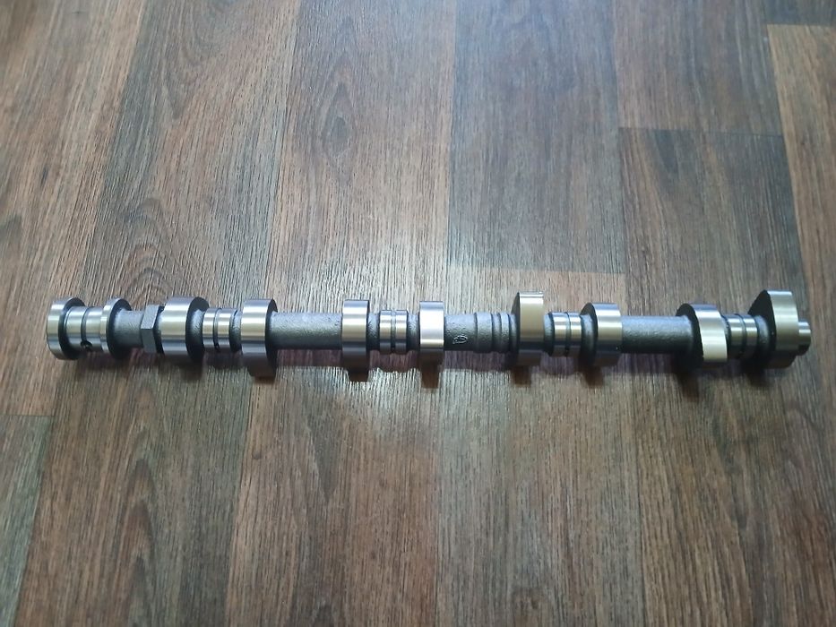 Распредвал двигателя 4М40