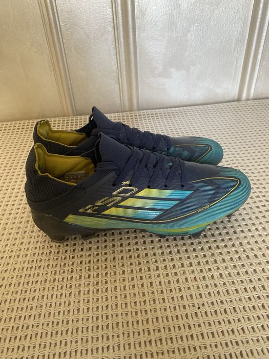 Adidas f50 butsasi lightstrike pro