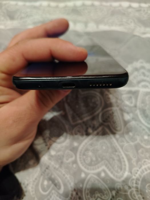 Прадавам Motorola g(9) power