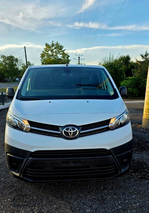 TOYOTA Proace