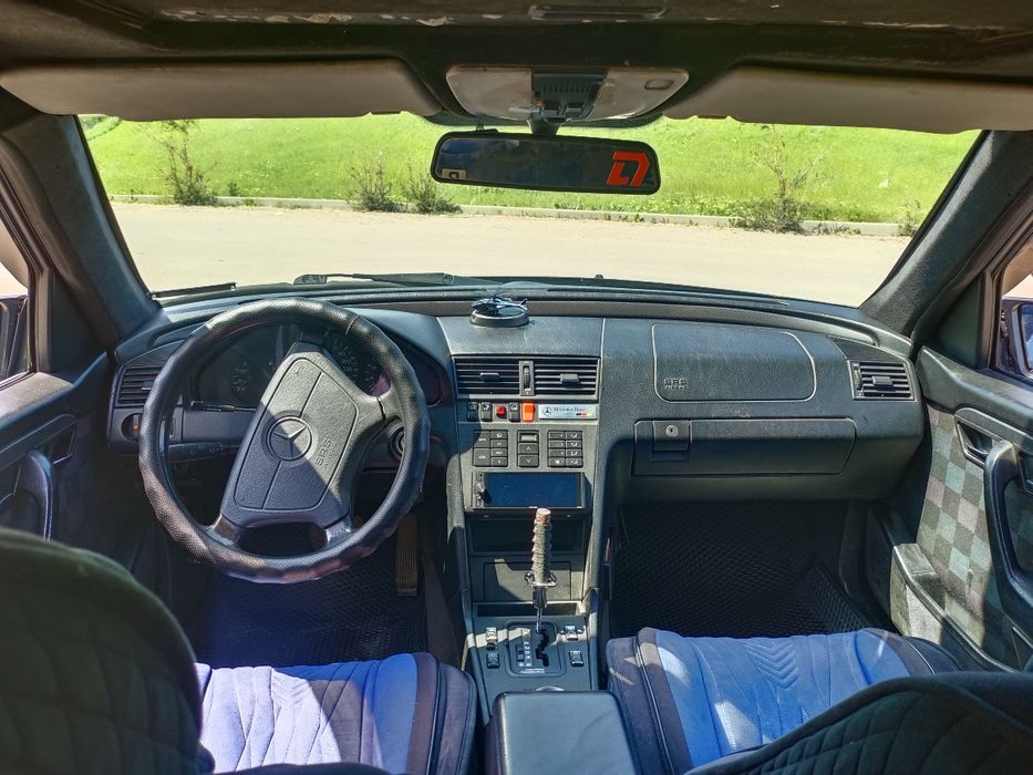 Mercedes W202 C280