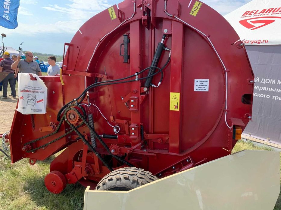 Рулонный пресс-подборщик ПР-145