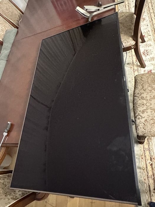 Телевизор б/у продам за 50000 не работает экран