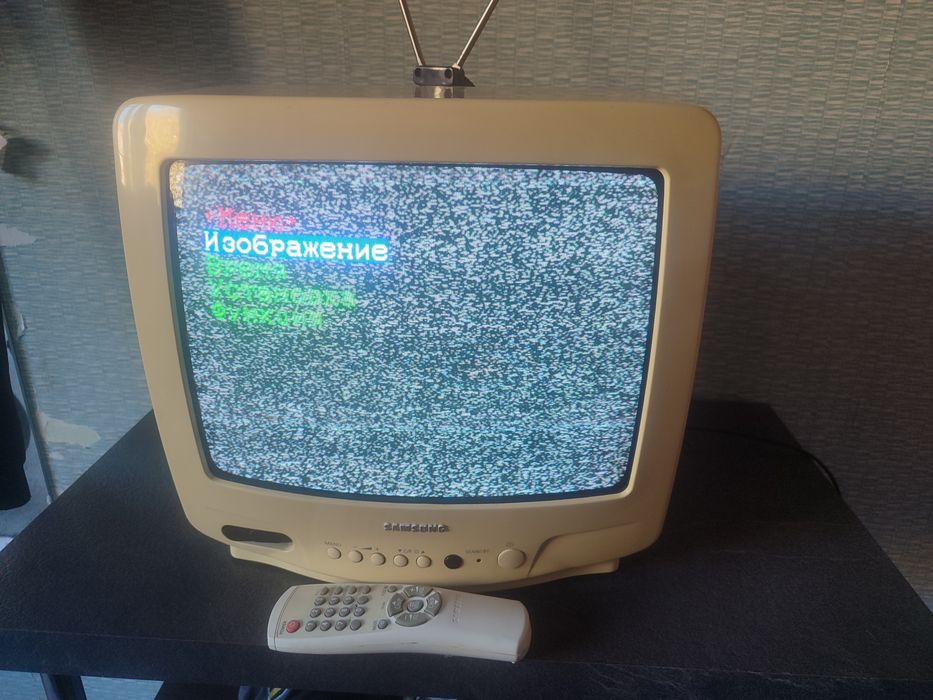 Телевизор маленький